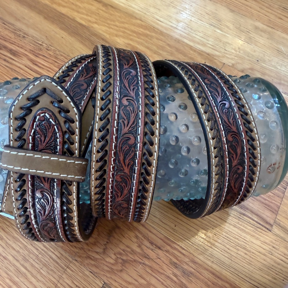 Ariat Mens Brown Floral Embossed Buckstitch Leather Western Belt 44
